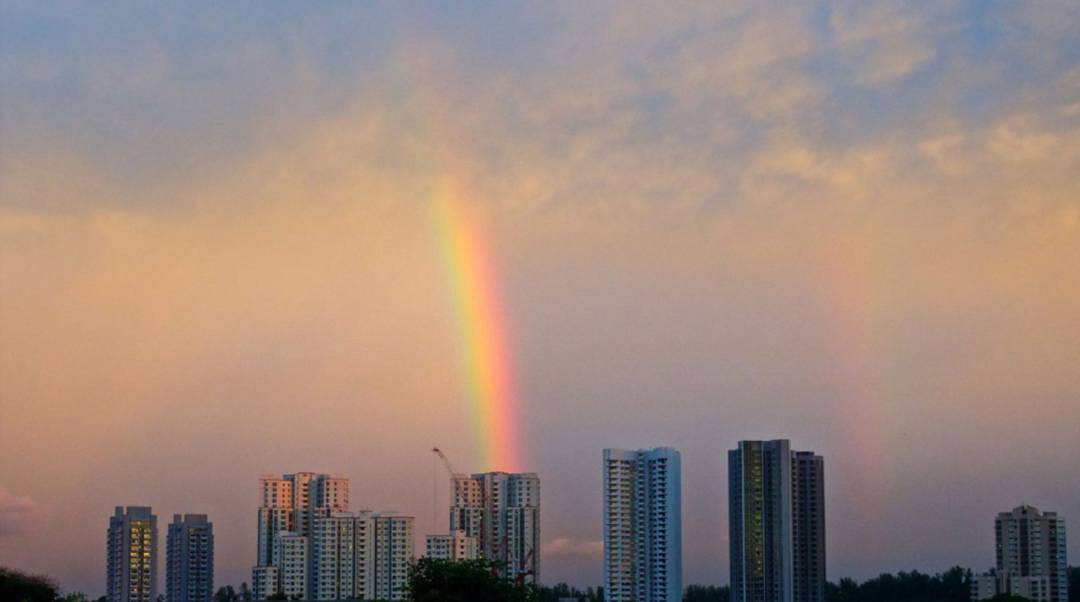 罕见！新加坡再现神奇天象，万道光芒从天空射下，50张美图刷屏