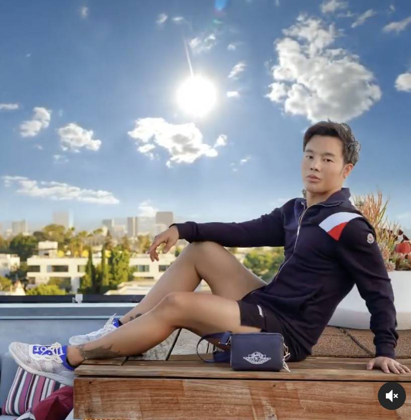 这个新加坡富二代上了亚裔富豪真人秀！手上戴一栋豪宅，跟宋朝太子妃做朋友