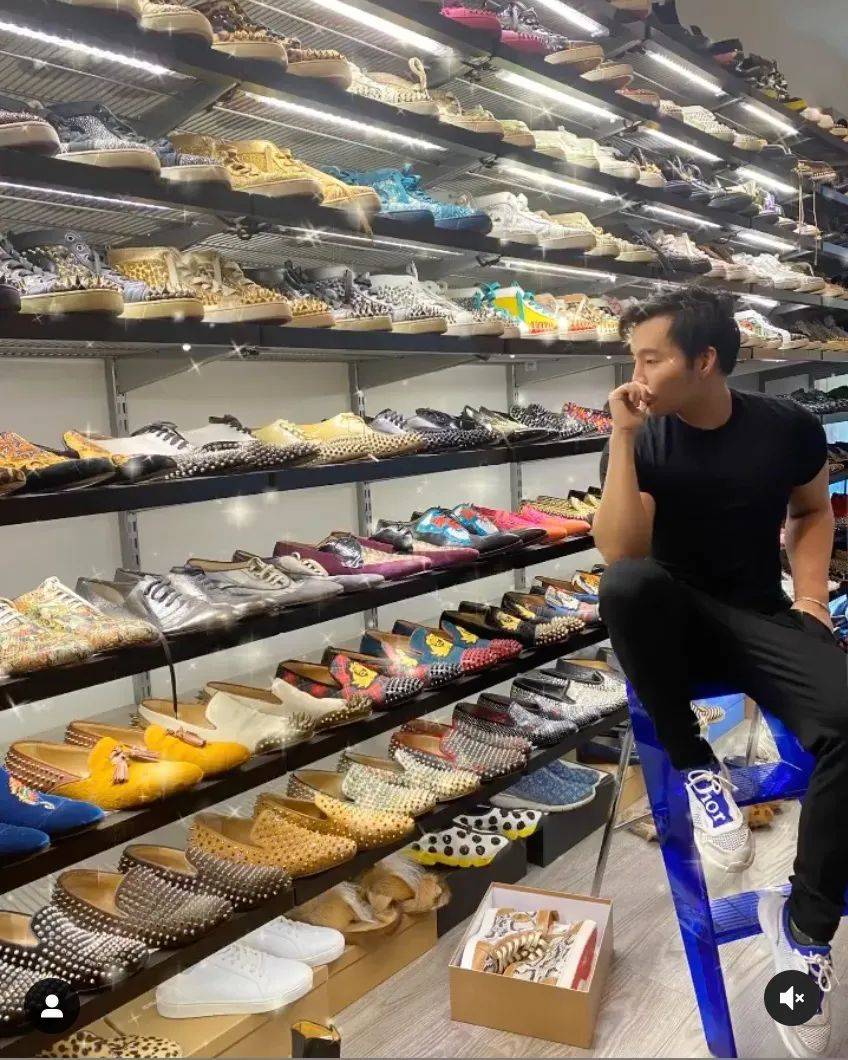 这个新加坡富二代上了亚裔富豪真人秀！手上戴一栋豪宅，跟宋朝太子妃做朋友