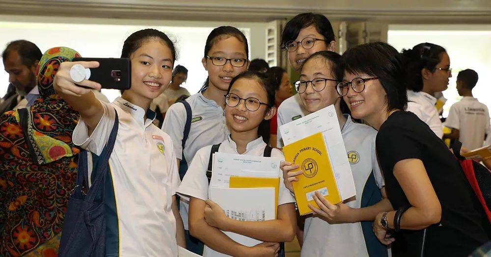 新加坡中学录取分数线出炉！这十二所名校太受欢迎了