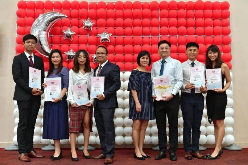 因疫情停办的”新加坡公民宣誓仪式”复办！入籍新加坡的宣誓有什么讲究