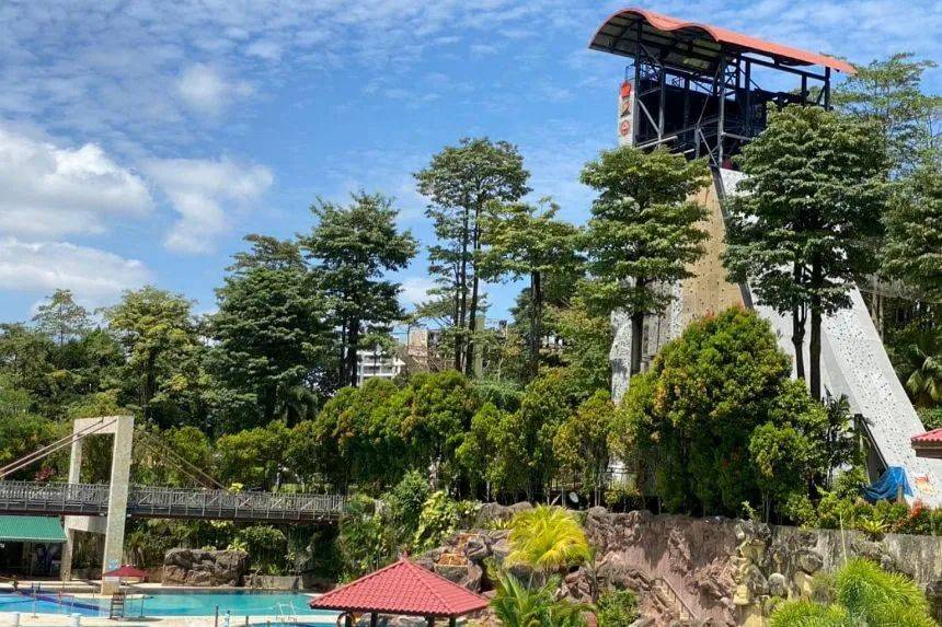 新加坡义顺SAFRA发生意外，名校中学生高空项目受伤，送院后不治