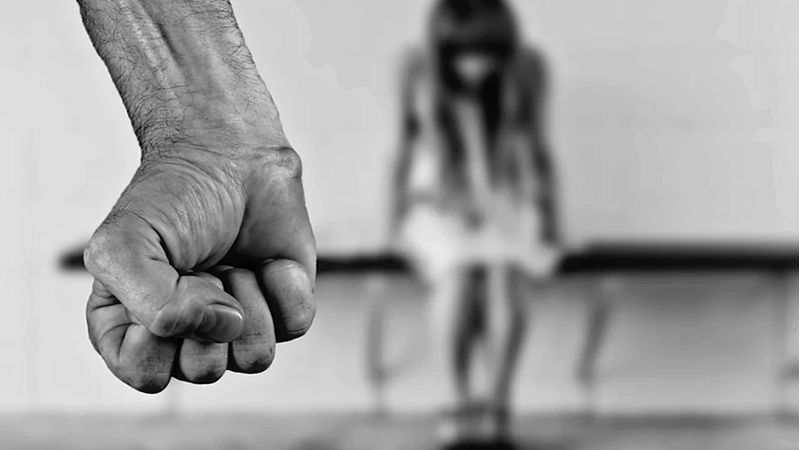 Unity药店数百名店员将接受培训 以发现家庭暴力受害者