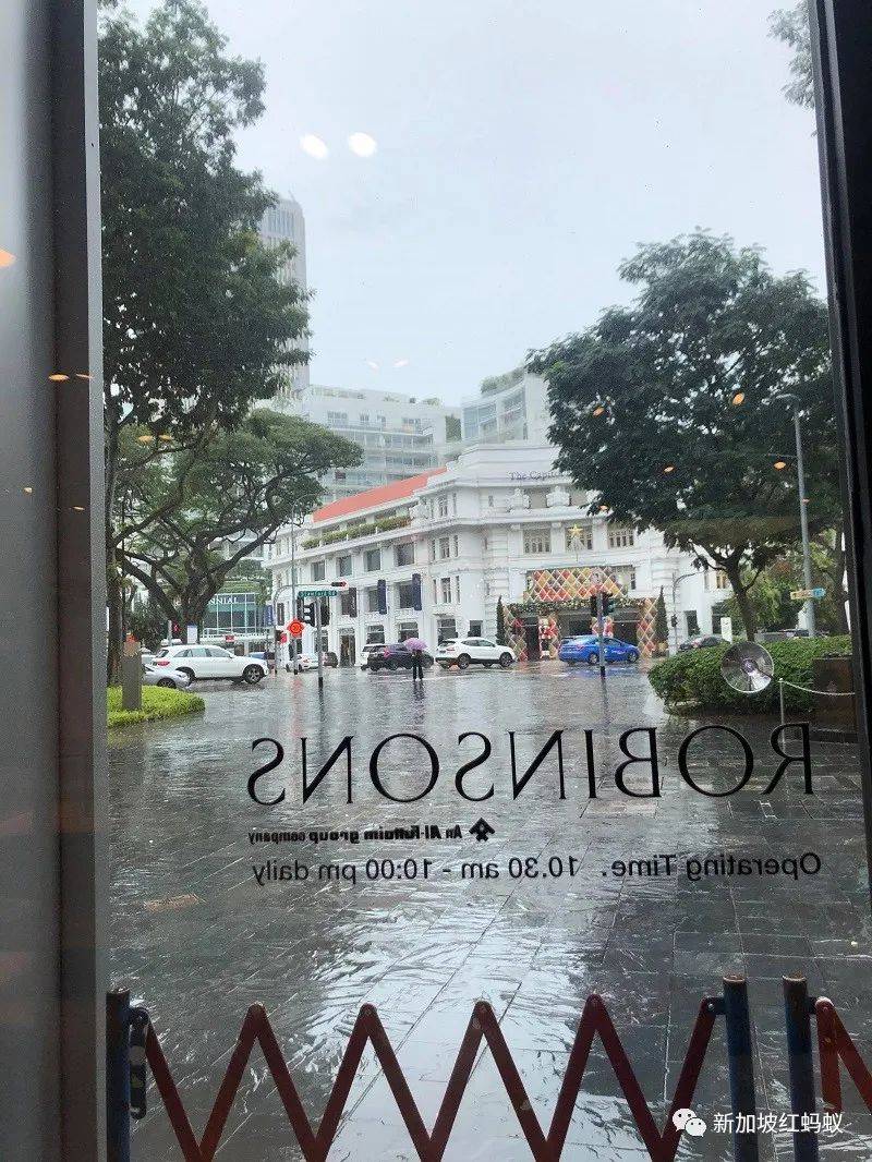 狮城百年商场关门前最后一个月，有什么不为人知的一面