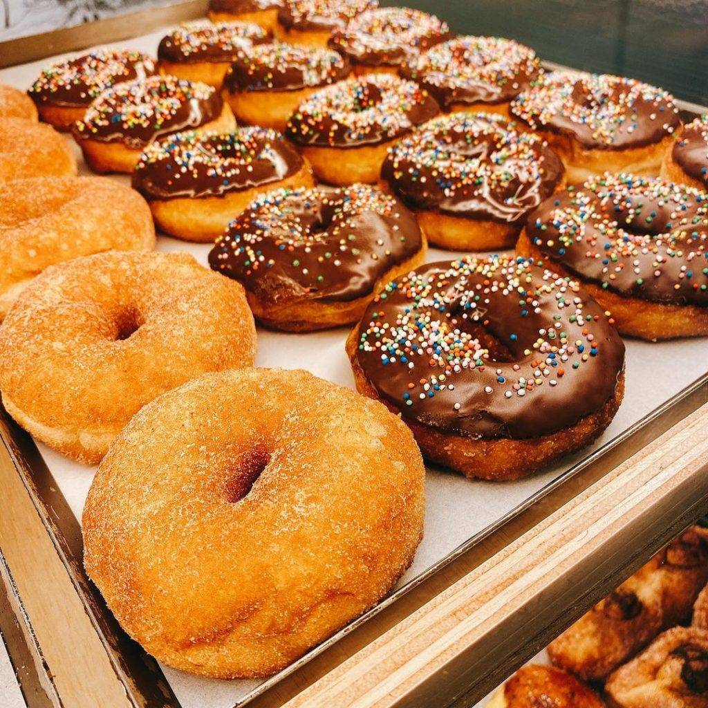 甜蜜小炸弹!Doughnut Shack爆浆甜甜圈🍩 6粒才S$14 价格亲民 + 颜值口感全在线