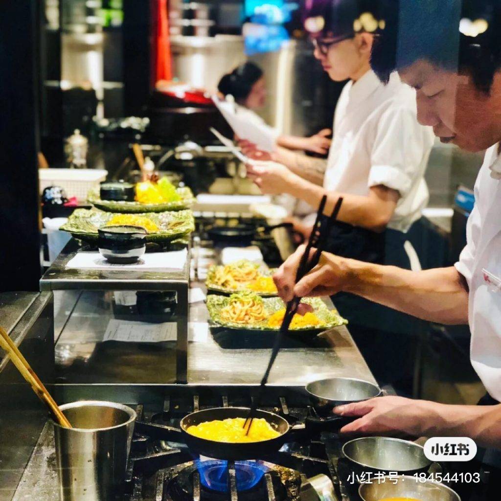 Bugis+排队王🏆 会流心的鸡蛋！爆火日式蛋包饭&amp;面专卖店🤤 独家销魂好滋味