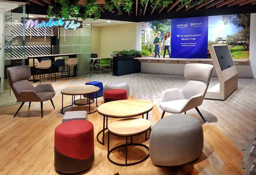 没有什么是一个好专业不能解决的，如果有那就一次性选两个