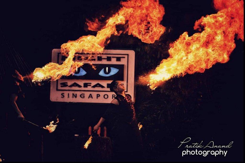 夜猫出游🔛 10大夜间娱乐活动，开启嗨皮夜生活！玩转新加坡密室、保龄球、超夯货柜