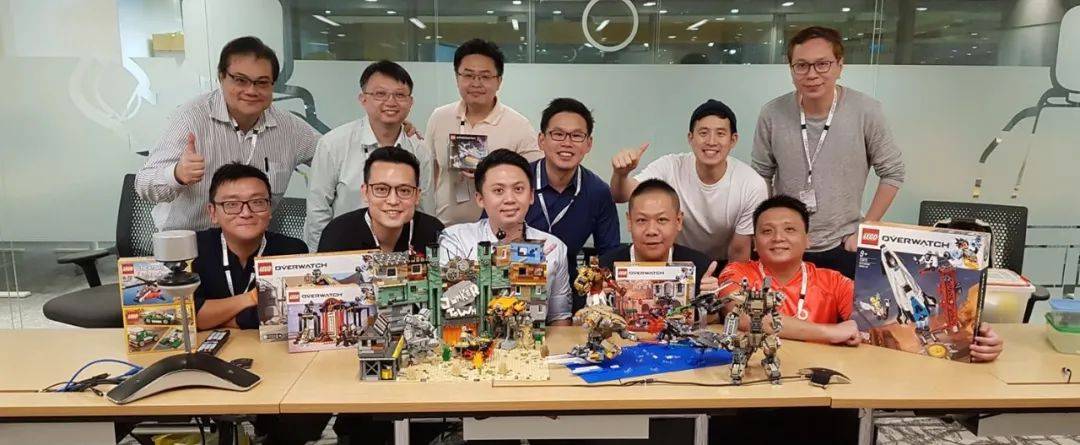 新加坡乐高手艺人，会搭积木也能走上人生巅峰