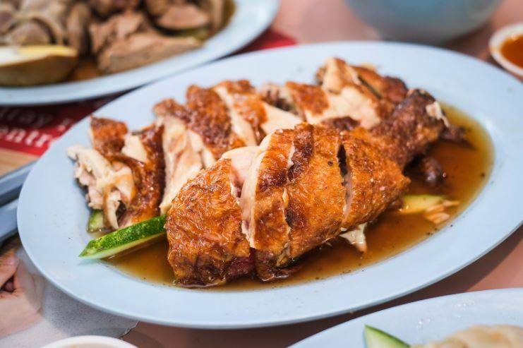 黄埔熟食中心内的千禧海南鸡饭！还有免费花生鸡爪汤喔