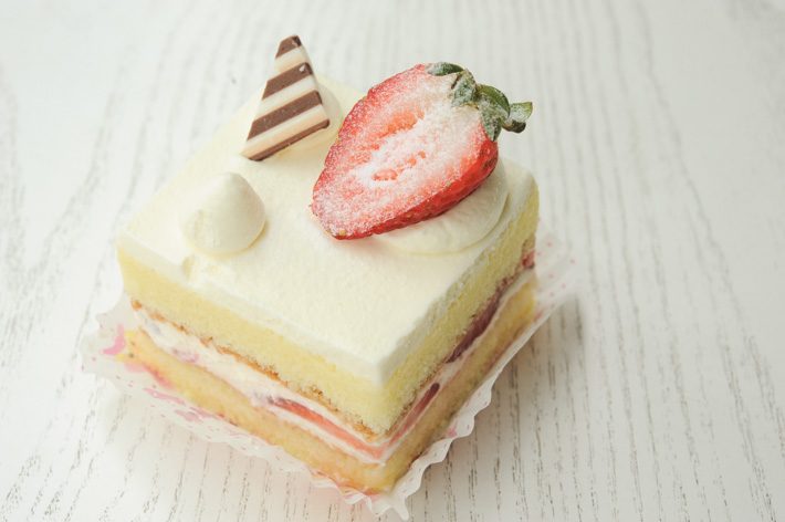 strawberry-shortcake-patisserie-glace