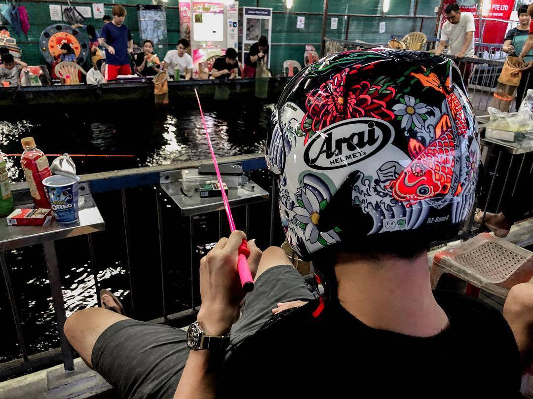 新加坡“垂钓”中心，钓虾、鱼、蟹好去处🐟🦐🦀️ 现钓现烤现吃+冷气房钓虾+24小时营业