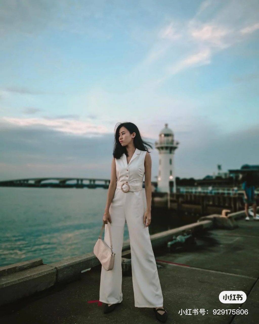 咔嚓拍起来📷 新加坡灰色地带Tuas Link🚇 特色网红地铁站+海岸小灯塔，随手一拍都好看