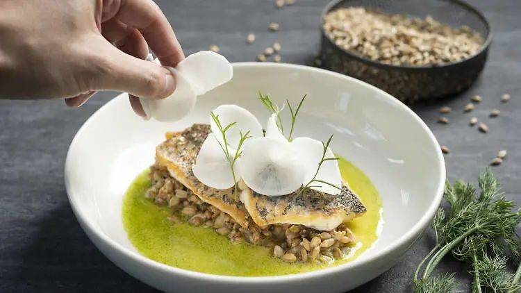 新加坡14间高颜值观景餐厅,浪漫情人节赶早定起来