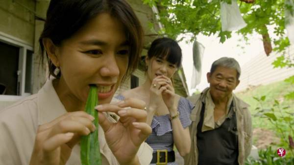 李心钰主持美食节目 被迫吃最抗拒猪肝