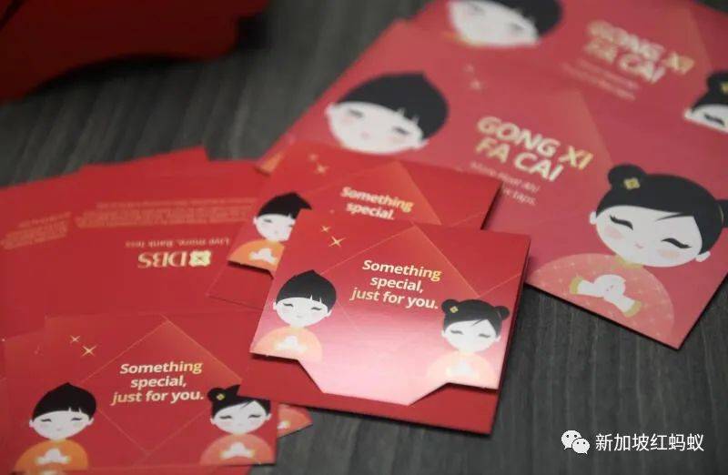 春节前，新加坡华人年复一年总得跟新钞票来一场“你追我逐”