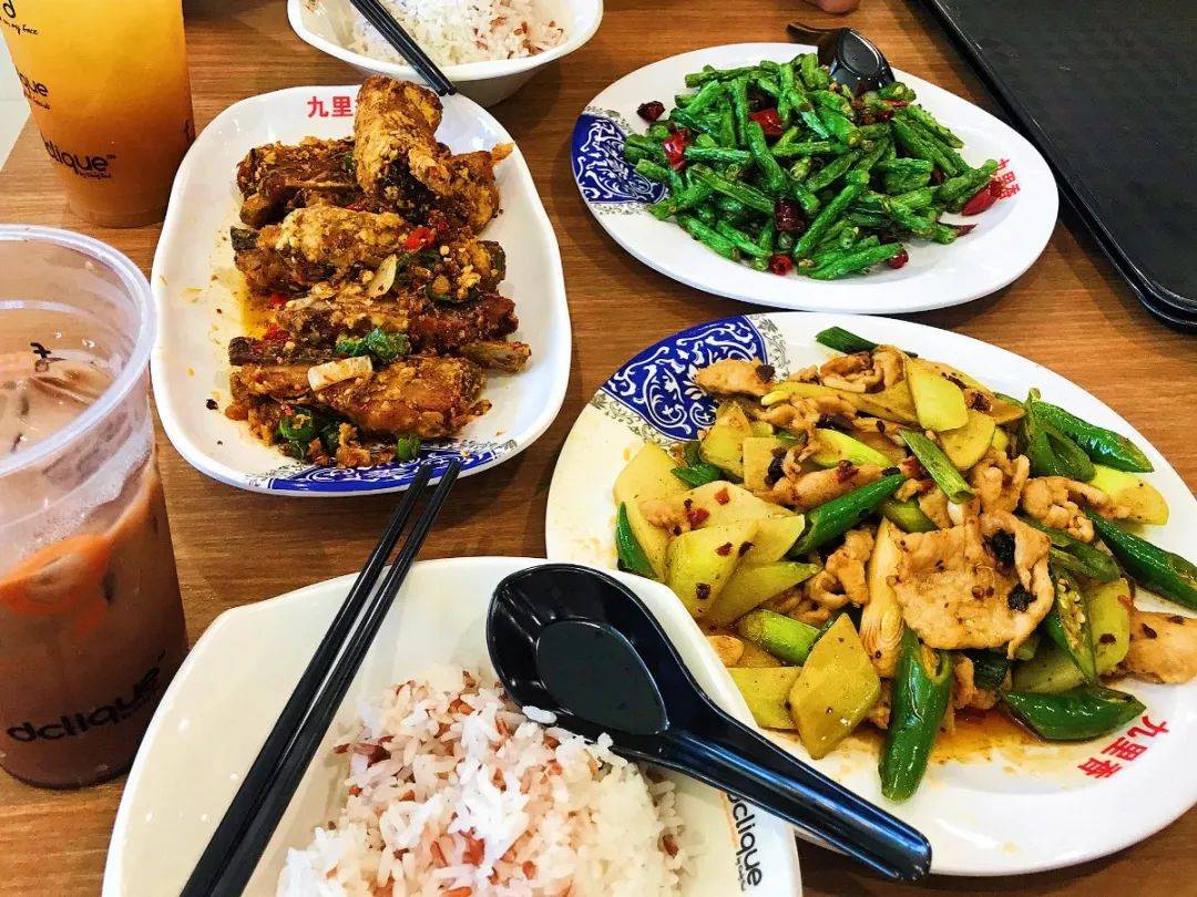 狮城高校美食 舌尖上的国大：你不能错过的食堂美食，约起