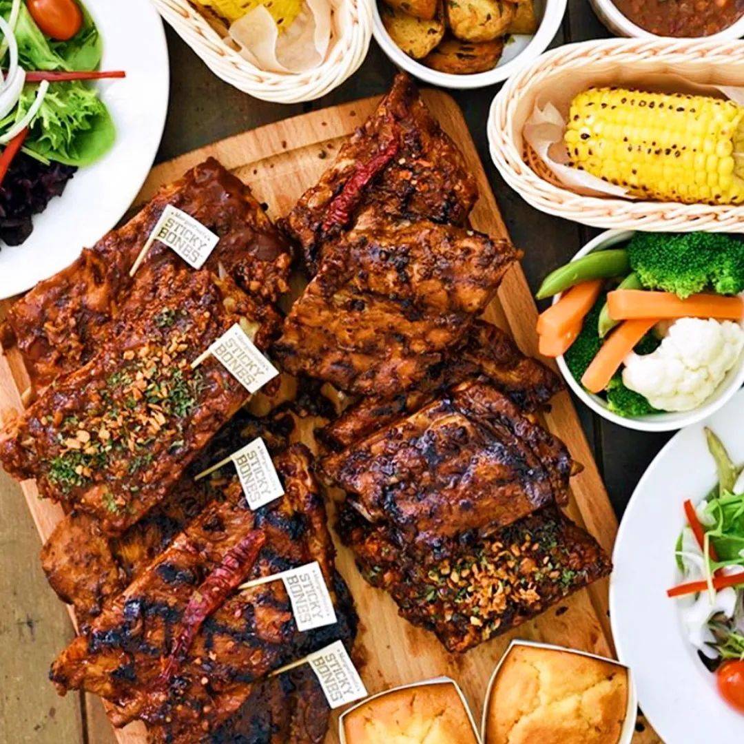 肉食者的年终狂欢：狮城“烤肋排”前来报道