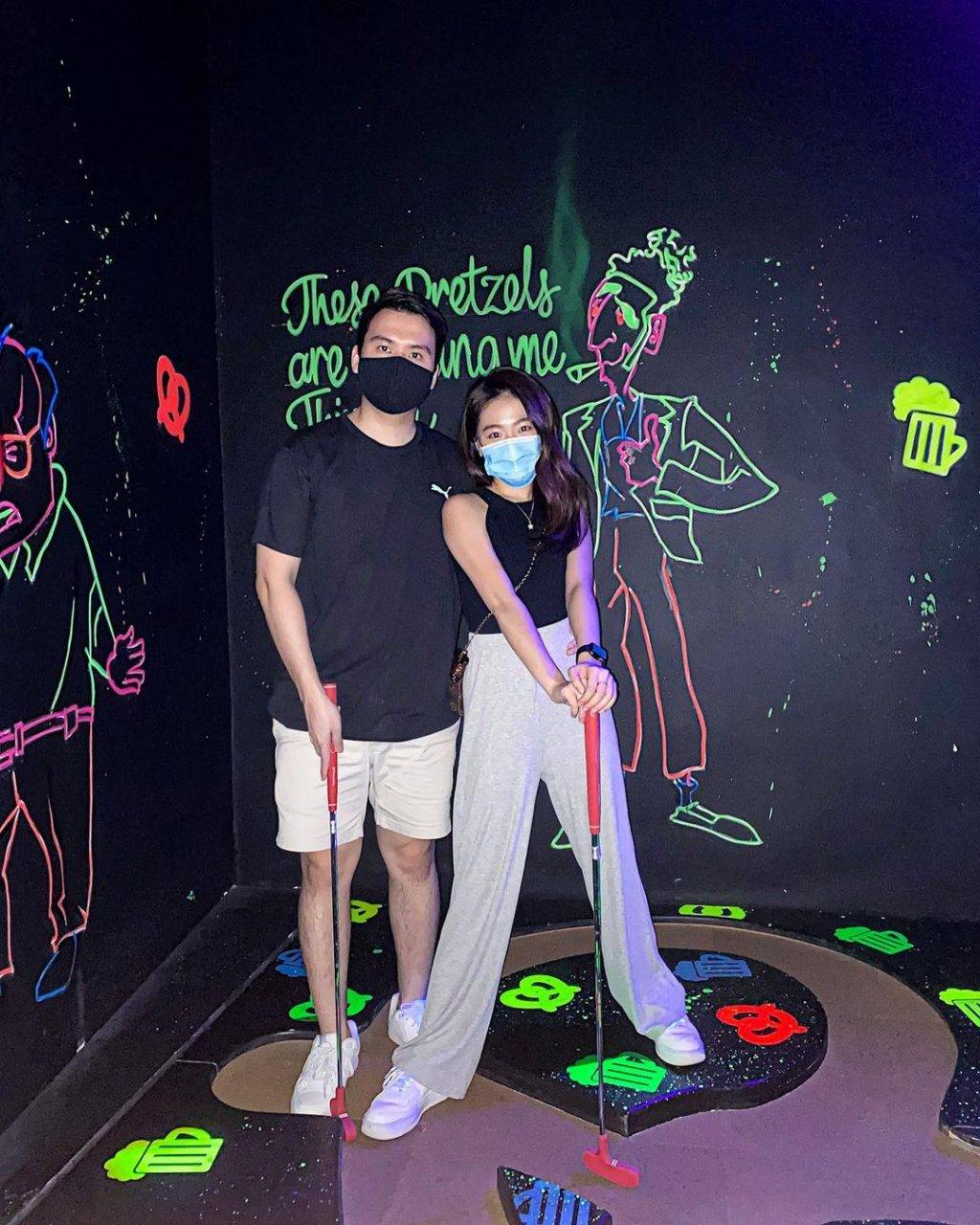 夜猫出游🔛 10大夜间娱乐活动，开启嗨皮夜生活！玩转新加坡密室、保龄球、超夯货柜