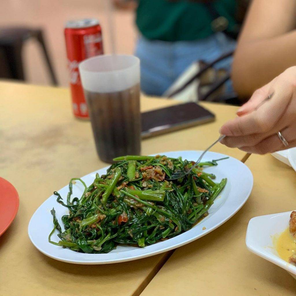 乌节路老字号煮炒“新食站小厨”💥咸蛋排骨饭外酥里嫩+咸香浓郁🤤吃货的天堂