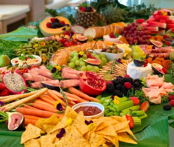 不必早起去湿巴刹排队抢购新鲜食材，这几家生鲜超市&农场为你提供全岛配送服务