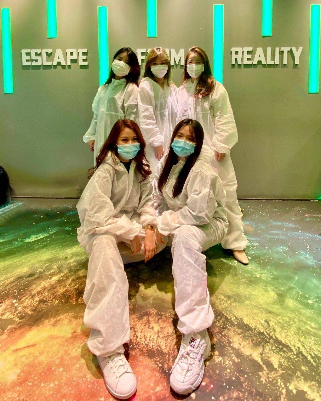 夜猫出游🔛 10大夜间娱乐活动，开启嗨皮夜生活！玩转新加坡密室、保龄球、超夯货柜