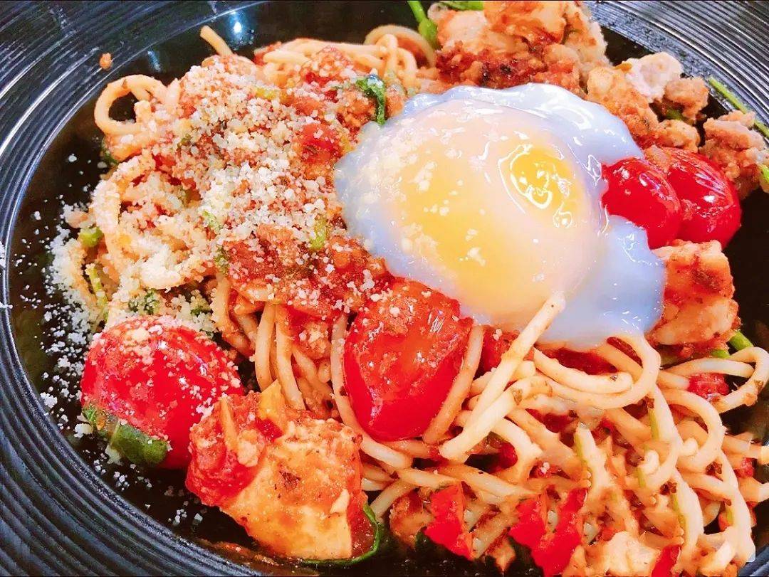 狮城高校美食 舌尖上的国大：你不能错过的食堂美食，约起