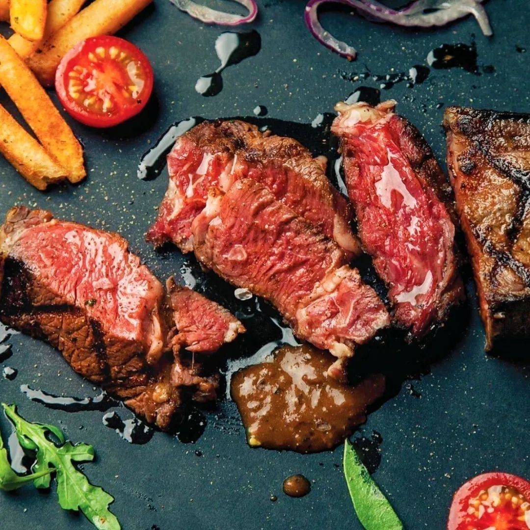 肉食者的年终狂欢：狮城“烤肋排”前来报道