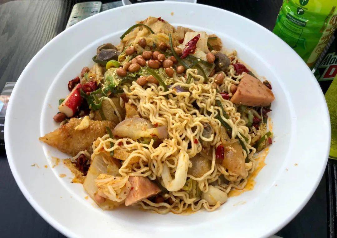 狮城十二时辰 “丑时”夜深了，还有哪些店能满足你想吃夜宵的胃