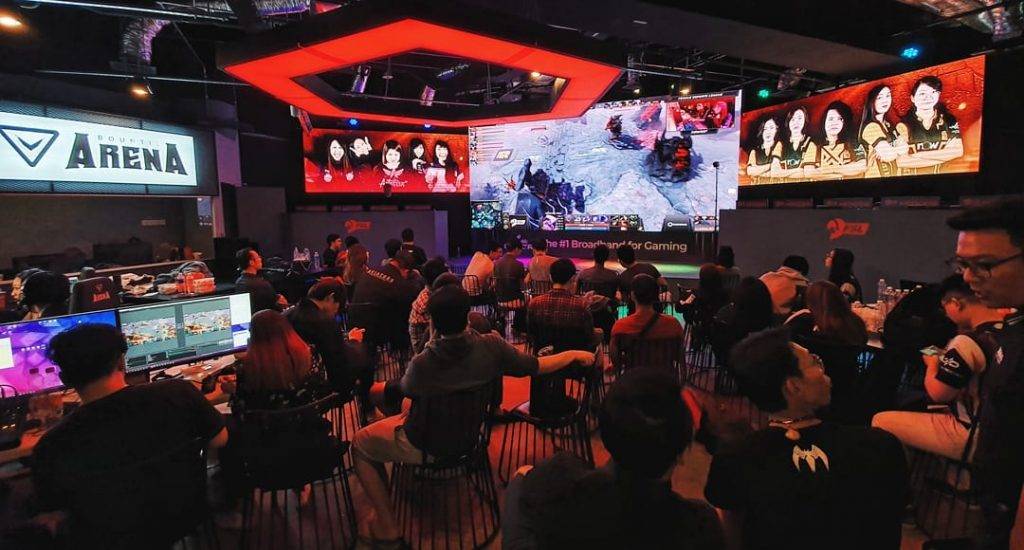 夜猫出游🔛 10大夜间娱乐活动，开启嗨皮夜生活！玩转新加坡密室、保龄球、超夯货柜