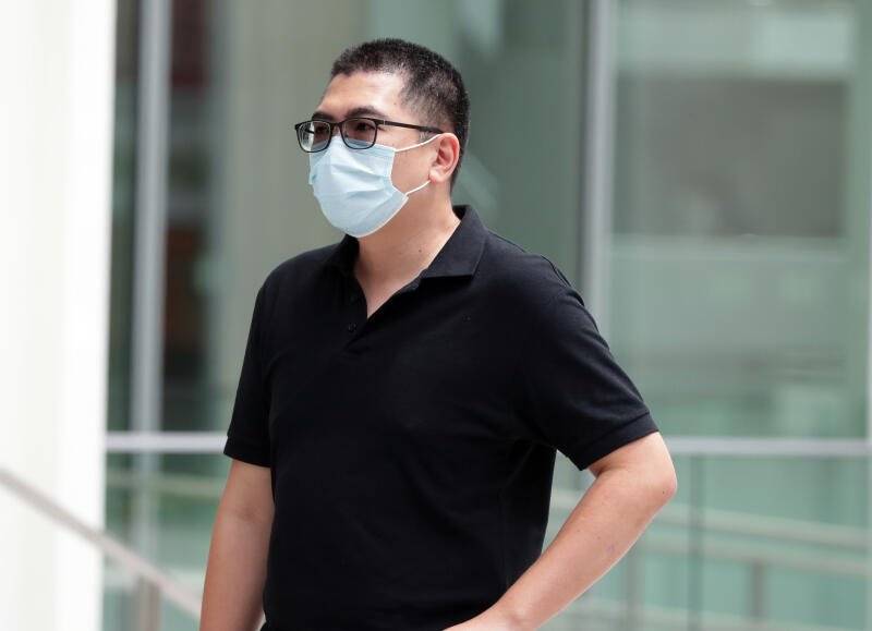 已婚硕士生偷拍女同学裙底 地铁看片 当场被逮