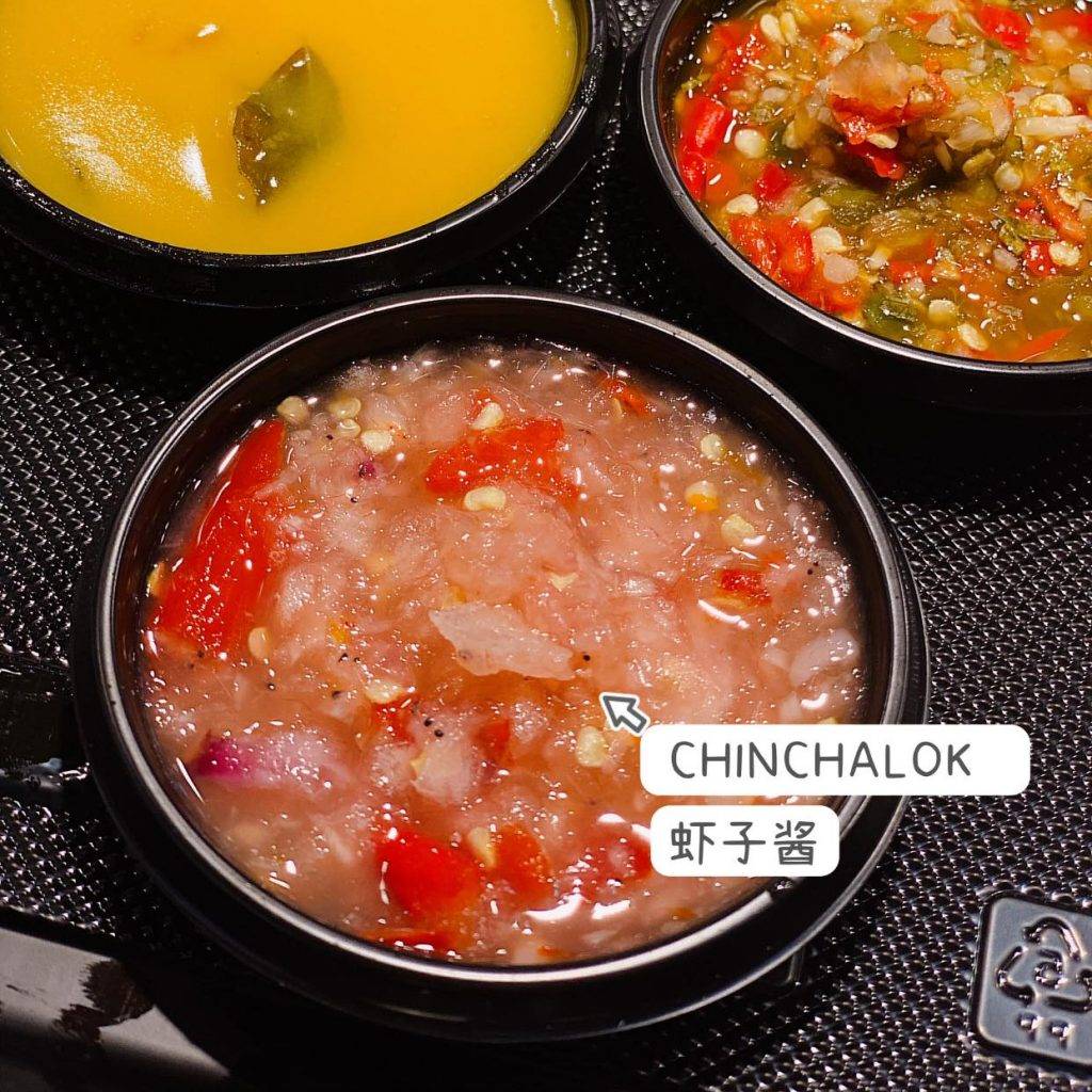 来吃大马风味碌碌咯🍢DLLM LOK LOK每支$1💰飘香炸串+秘制酱汁,营业至凌晨4点,半夜觅食去🌙