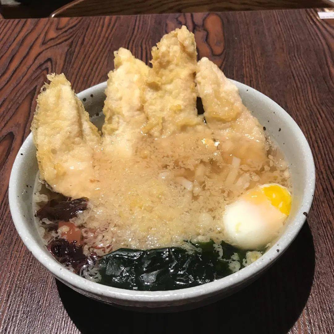 新加坡下起“长命雨”，适合配一碗嫩滑Q弹的地道日式乌冬面