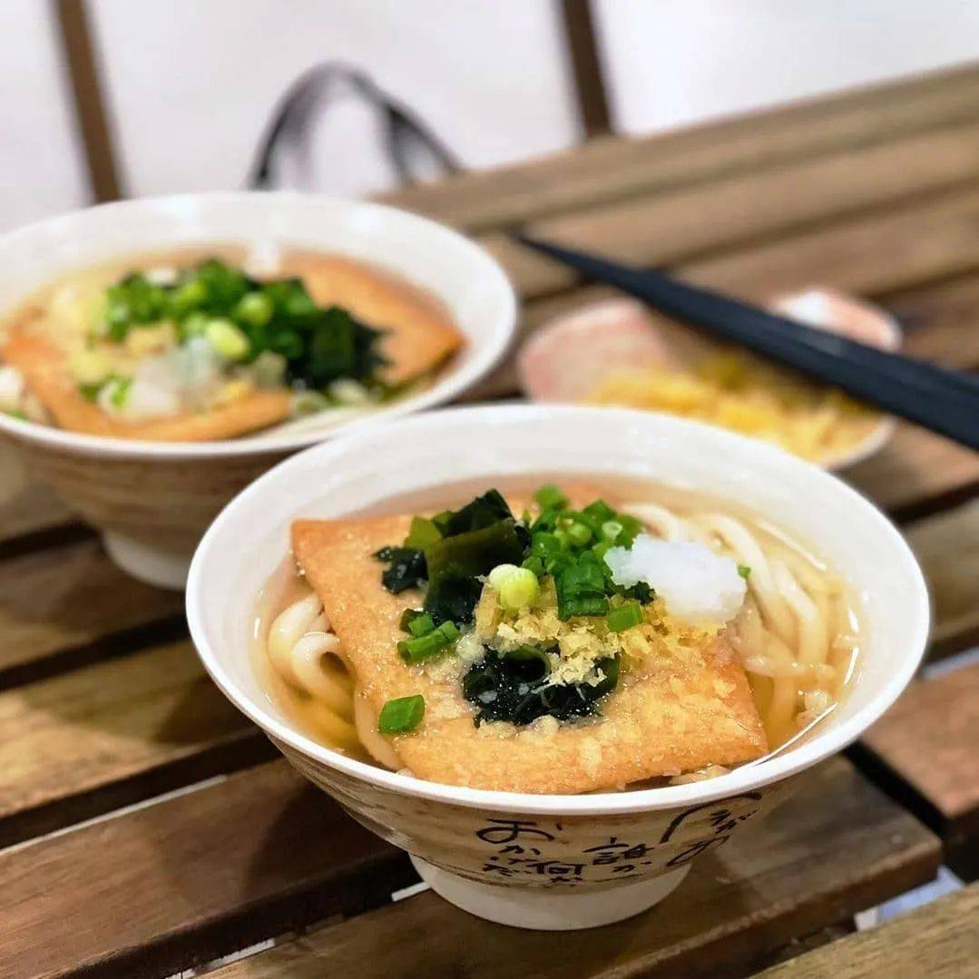 新加坡下起“长命雨”，适合配一碗嫩滑Q弹的地道日式乌冬面