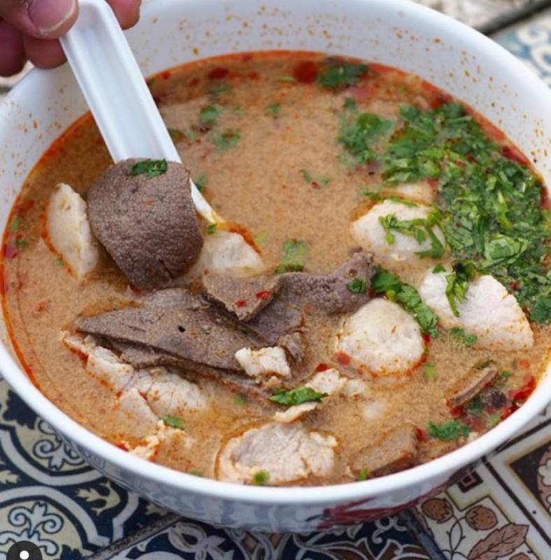 来义顺这间BKK Bistro & Bar体验一下”小泰国”吧！营业到凌晨三点