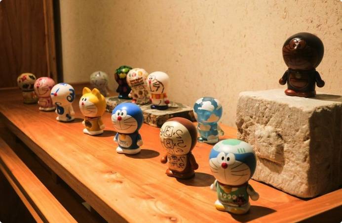 Boat Quay“同心如意火锅”，提供一系列哆啦A梦收藏品