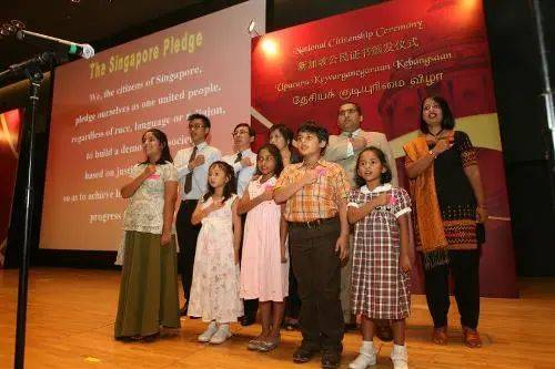 因疫情停办的”新加坡公民宣誓仪式”复办！入籍新加坡的宣誓有什么讲究