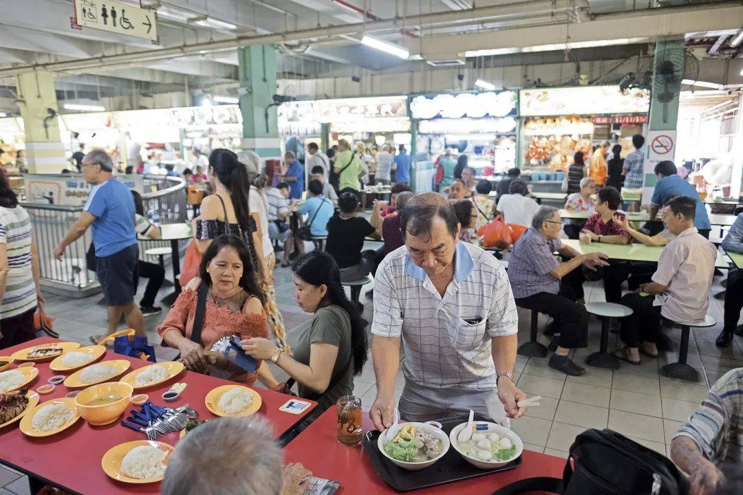 新加坡小贩中心申遗成功 在每个“小本生意”里品味岁月和人情的味道