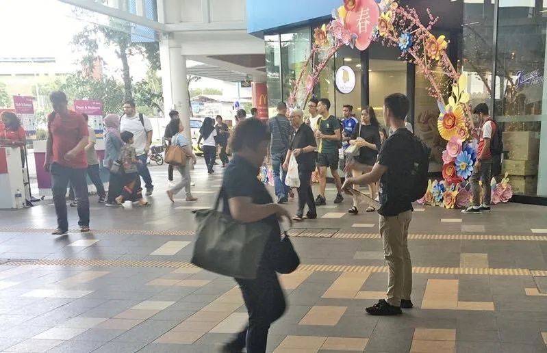 只有初中学历,我是如何在新加坡生存下来的