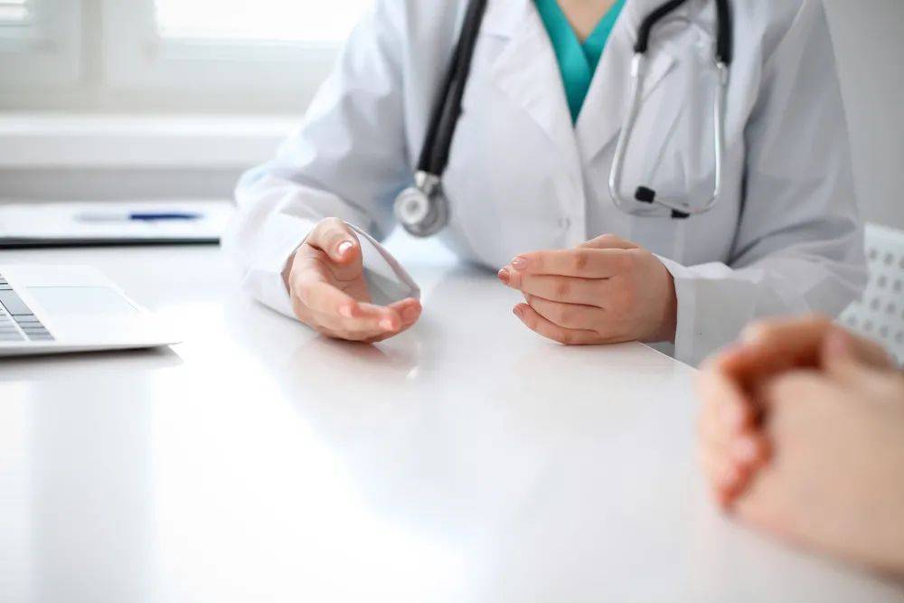 新加坡医药费太贵了怎么办，在线等挺急的