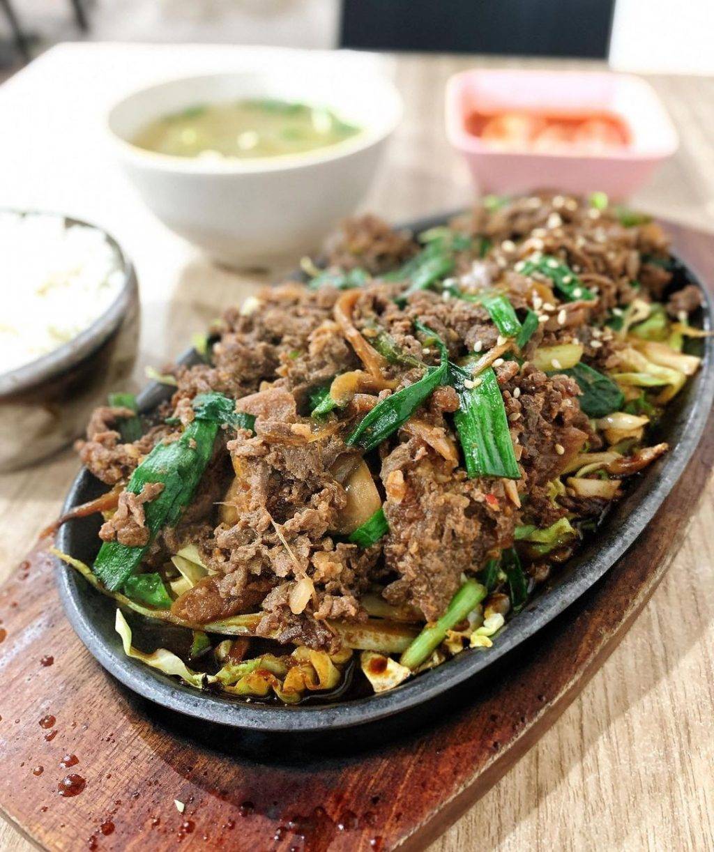 家庭版韩式料理店🇰🇷 乌节路“Kim Dae Mun” 餐点不超过S$10🤩 韩剧同款美食都在这