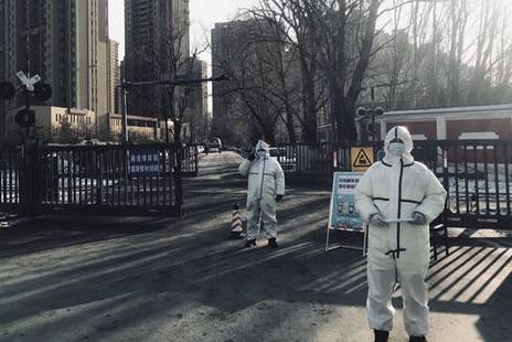 中国出现1传102超级传播者，新加坡又有新感染群！中新专家揭秘：这波疫情不一样