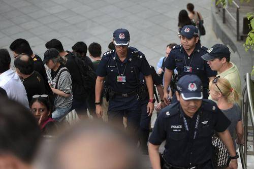 无一例外！新加坡6家餐馆违例关10天，团圆饭只准外带