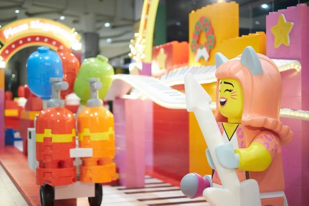 凯德联手乐高全岛13处全新网红打卡地，东南亚最大乐高嘉年华，你去了没