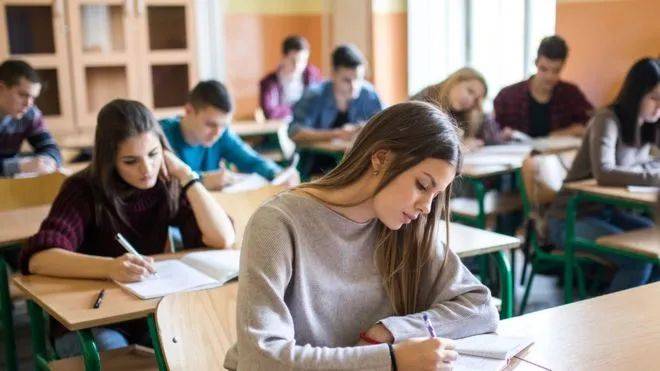 85.4％考生至少五科及格！新加坡2020年O水准考试成绩创30多年来新高