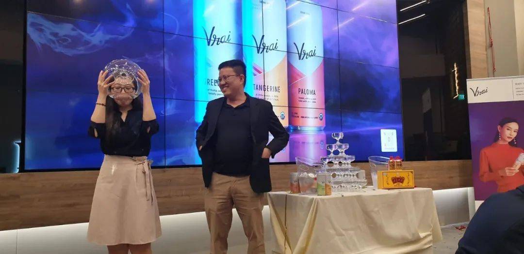 小仙女们追捧的网红有机气泡酒Vrai登录狮城啦