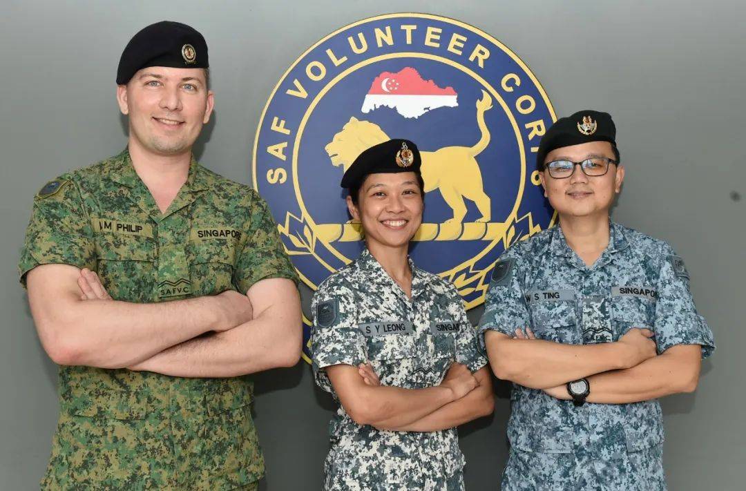 这个PR自愿要求服兵役：新加坡是我的家乡！移民后都必须当兵吗