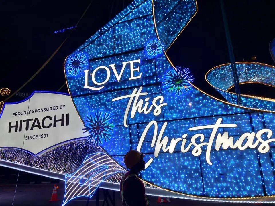 【周末去哪玩】圣诞仙境，植物园世界之树，圣淘沙海滩HelloKitty，闪耀星光灯光秀，等等等等