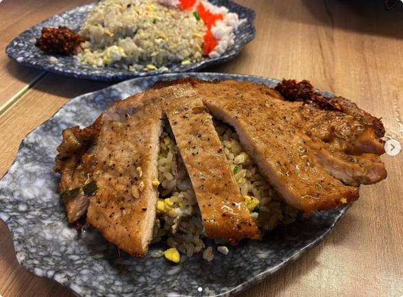 炒饭之王准备在勿洛开设新店啦！ King of Fried Rice