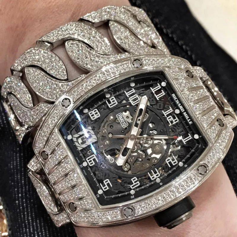 这个新加坡富二代上了亚裔富豪真人秀！手上戴一栋豪宅，跟宋朝太子妃做朋友